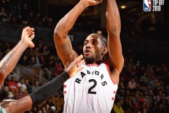 勇士外线三分雨击溃独行侠，失误成独行侠败因